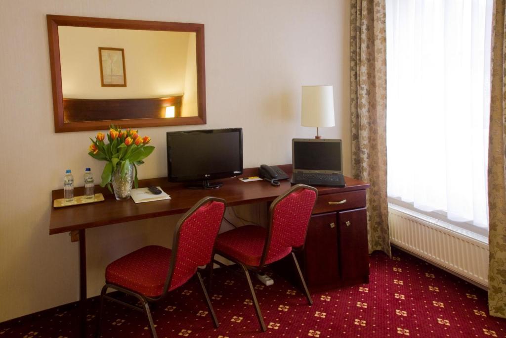 Hotel Stara Szmergielnia 비엘스코-비아와 객실 사진